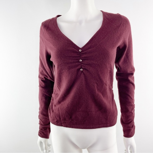 Classiques Entier Maroon Dark Red 100% Cashmere V-Neck Sweater Size MP - Picture 2 of 10